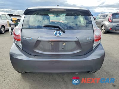 Zdjęcie 6 z 12 samochodu: 2014 TOYOTA PRIUS C THREE VIN:JTDKDTB38E1573803 - miniatura