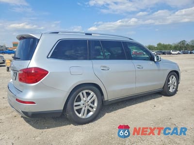 Trzecie zdjęcie samochodu z tyłu: 2014 MERCEDES-BENZ GL 450 4MATIC VIN:4JGDF7CE7EA430086 - miniatura