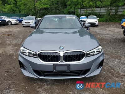 Piąte zdjęcie samochodu w środku: 2026 BMW 330XI VIN:WBA23LA08TFW65176 - miniatura