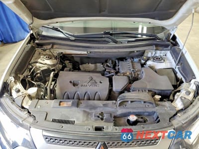 Zdjęcie 12 z 13 samochodu: 2019 MITSUBISHI OUTLANDER SE VIN:JA4AZ3A3XKZ018552 - miniatura