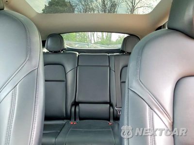 Zdjęcie 10 z 13 samochodu: 2024 TESLA MODEL Y VIN:7SAYGDEE7RA222138 - miniatura
