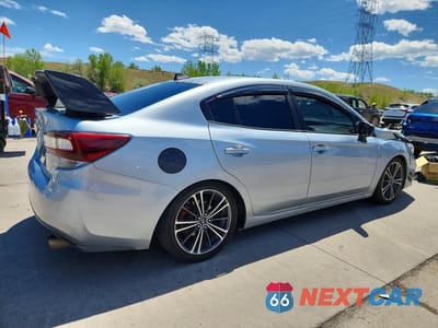 Trzecie zdjęcie samochodu z tyłu: 2019 SUBARU IMPREZA VIN:4S3GKAA68K3615480 - miniatura