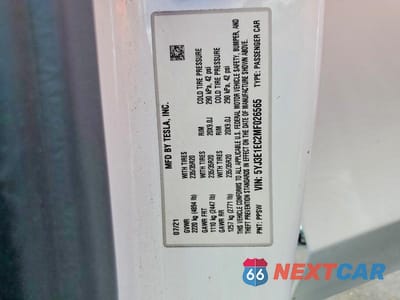 Zdjęcie 12 z 12 samochodu: 2021 TESLA MODEL 3 VIN:5YJ3E1EC2MF026565 - miniatura