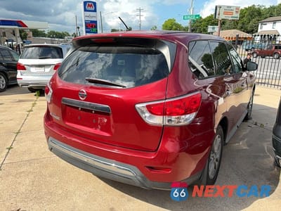 Czwarte zdjęcie samochodu z boku: 2014 NISSAN PATHFINDER S VIN:5N1AR2MN7EC728606 - miniatura