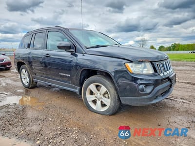 Czwarte zdjęcie samochodu z boku: 2012 JEEP COMPASS LATITUDE VIN:1C4NJCEB5CD685320 - miniatura