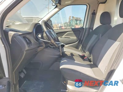 Zdjęcie 7 z 14 samochodu: 2017 RAM PROMASTER CITY VIN:ZFBERFAB0H6D48863 - miniatura