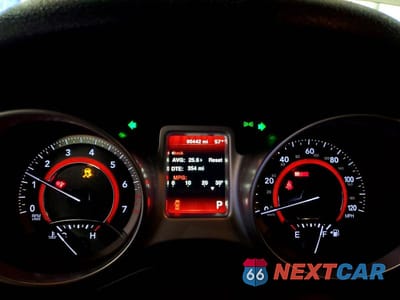 Zdjęcie 9 z 13 samochodu: 2018 DODGE JOURNEY SE VIN:3C4PDCAB3JT534165 - miniatura