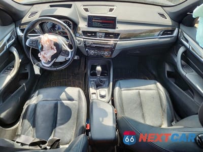 Zdjęcie 8 z 12 samochodu: 2018 BMW X1 XDRIVE28I VIN:WBXHT3C36J3H33435 - miniatura