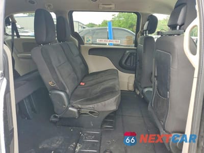 Zdjęcie 11 z 14 samochodu: 2019 DODGE GRAND CARAVAN SE VIN:2C4RDGBG5KR765986 - miniatura