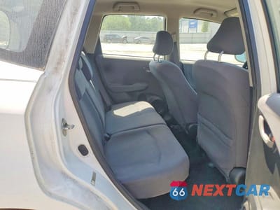Zdjęcie 10 z 12 samochodu: 2012 HONDA FIT VIN:JHMGE8H36CC035687 - miniatura
