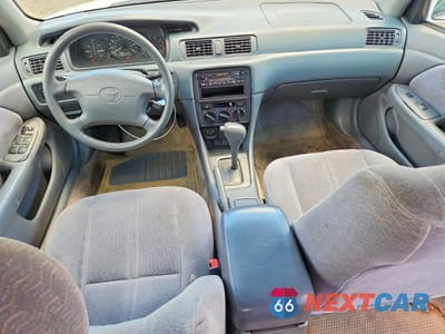 Zdjęcie 8 z 12 samochodu: 1998 TOYOTA CAMRY LE VIN:4T1BG22K1WU826156 - miniatura