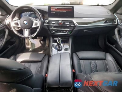 Zdjęcie 8 z 13 samochodu: 2021 BMW M550XI VIN:WBA13BK03MCF11162 - miniatura