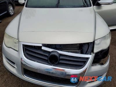 Zdjęcie 12 z 12 samochodu: 2010 VOLKSWAGEN TOUAREG TDI VIN:WVGFK6A96AD002782 - miniatura
