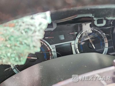 Zdjęcie 9 z 13 samochodu: 2016 TOYOTA 4RUNNER SR5 VIN:JTEZU5JR1G5139679 - miniatura