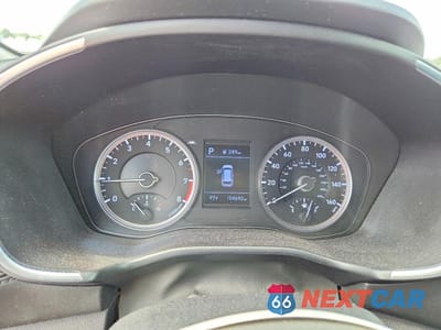 Zdjęcie 9 z 14 samochodu: 2019 HYUNDAI SANTA FE SE VIN:5NMS23AD9KH127807 - miniatura