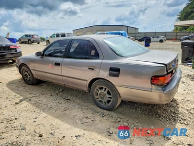 Drugie zdjęcie samochodu z przodu: 1996 TOYOTA CAMRY LE VIN:4T1BF12K3TU118760 - miniatura