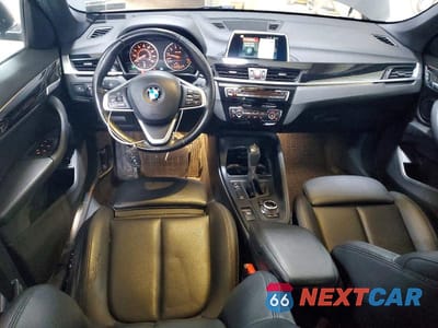 Zdjęcie 8 z 13 samochodu: 2018 BMW X1 XDRIVE28I VIN:WBXHT3C32J5K30941 - miniatura
