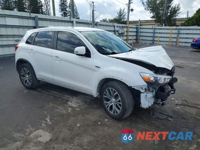 Czwarte zdjęcie samochodu z boku: 2017 MITSUBISHI OUTLANDER SPORT ES VIN:JA4AP3AU5HZ058688 - miniatura