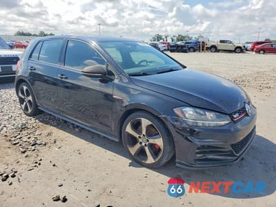 Czwarte zdjęcie samochodu z boku: 2018 VOLKSWAGEN GTI S VIN:3VW447AU1JM262248 - miniatura