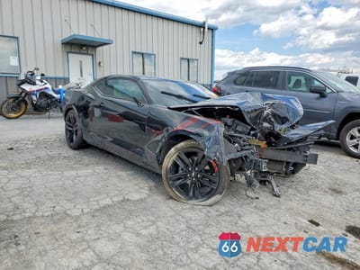Czwarte zdjęcie samochodu z boku: 2018 CHEVROLET CAMARO LT VIN:1G1FB1RSXJ0176241 - miniatura