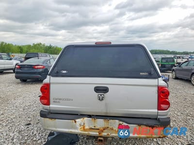 Zdjęcie 6 z 12 samochodu: 2007 DODGE DAKOTA QUAD SLT VIN:1D7HW48K27S128744 - miniatura
