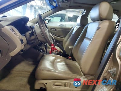 Zdjęcie 7 z 12 samochodu: 2000 HONDA ACCORD EX VIN:1HGCG165XYA018773 - miniatura