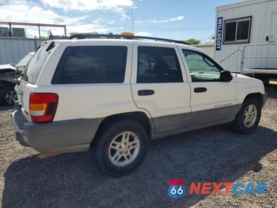 Trzecie zdjęcie samochodu z tyłu: 2004 JEEP GRAND CHEROKEE LAREDO VIN:1J4GW48N84C378439 - miniatura