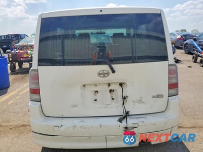 Zdjęcie 6 z 12 samochodu: 2005 TOYOTA SCION XB VIN:JTLKT324650214391 - miniatura