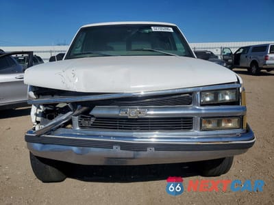 Piąte zdjęcie samochodu w środku: 1999 CHEVROLET TAHOE K1500 VIN:1GNEK13R4XJ382724 - miniatura
