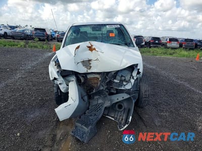 Piąte zdjęcie samochodu w środku: 2018 NISSAN FRONTIER S VIN:1N6BD0CT0JN769165 - miniatura