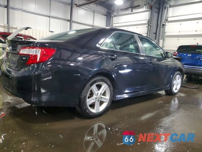 Trzecie zdjęcie samochodu z tyłu: 2013 TOYOTA CAMRY SE VIN:4T1BF1FKXDU289601 - miniatura