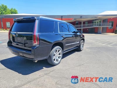 Czwarte zdjęcie samochodu z boku: 2015 CADILLAC ESCALADE PREMIUM VIN:1GYS4CKJXFR305170 - miniatura