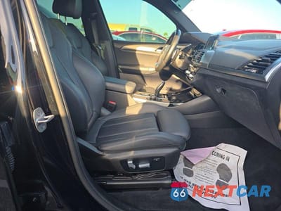 Piąte zdjęcie samochodu w środku: 2019 BMW X3 SDRIVE30I VIN:5UXTR7C55KLA48373 - miniatura