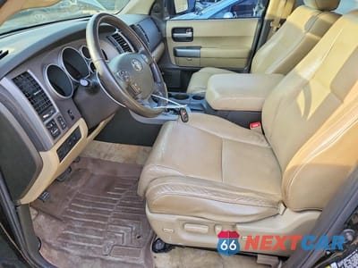Zdjęcie 7 z 13 samochodu: 2010 TOYOTA SEQUOIA LIMITED VIN:5TDJY5G14AS034434 - miniatura