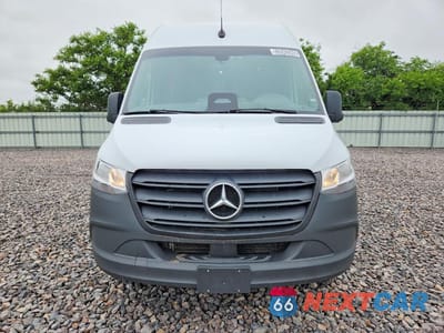 Piąte zdjęcie samochodu w środku: 2025 MERCEDES-BENZ SPRINTER 2500 VIN:W1Y4NBHY2ST199624 - miniatura