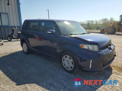 Czwarte zdjęcie samochodu z boku: 2013 SCION XB BASE VIN:JTLZE4FEXDJ044403 - miniatura
