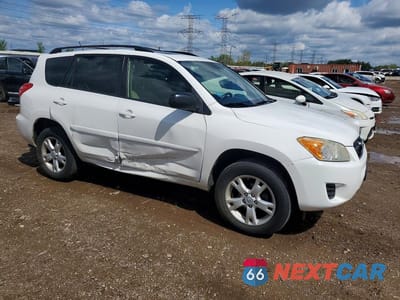 Czwarte zdjęcie samochodu z boku: 2012 TOYOTA RAV4 BASE VIN:JTMZF4DVXCD032194 - miniatura