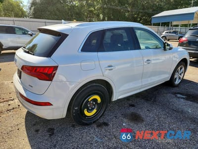 Trzecie zdjęcie samochodu z tyłu: 2020 AUDI Q5 PREMIUM VIN:WA1ANAFY8L2017740 - miniatura