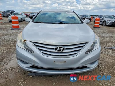 Piąte zdjęcie samochodu w środku: 2013 HYUNDAI SONATA GLS VIN:5NPEB4AC4DH719521 - miniatura