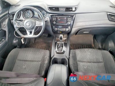 Zdjęcie 8 z 12 samochodu: 2017 NISSAN ROGUE SV VIN:KNMAT2MV5HP591619 - miniatura
