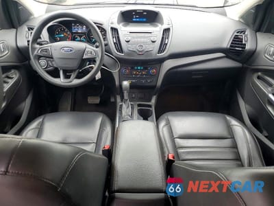 Zdjęcie 8 z 13 samochodu: 2017 FORD ESCAPE SE VIN:1FMCU9GD3HUE92358 - miniatura