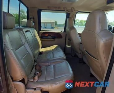 Zdjęcie 10 z 13 samochodu: 2005 FORD F250 SUPER DUTY VIN:1FTSW21P75EA70166 - miniatura