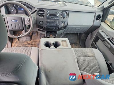 Zdjęcie 8 z 12 samochodu: 2015 FORD F250 SUPER DUTY VIN:1FT7W2BT8FEC01088 - miniatura