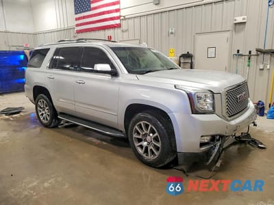 Czwarte zdjęcie samochodu z boku: 2017 GMC YUKON DENALI VIN:1GKS2CKJ1HR146168 - miniatura