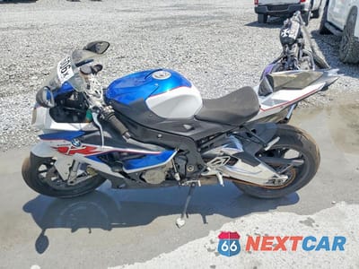 Trzecie zdjęcie samochodu z tyłu: 2018 BMW S 1000 RR VIN:WB10D6000JZ711490 - miniatura