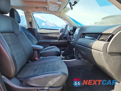 Zdjęcie 7 z 14 samochodu: 2019 MITSUBISHI OUTLANDER SE VIN:JA4AZ3A31KZ055375 - miniatura