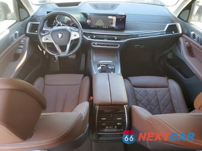 Zdjęcie 8 z 13 samochodu: 2024 BMW X7 XDRIVE40I VIN:5UX23EM09R9V13245 - miniatura