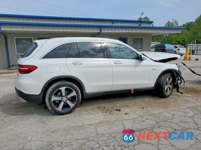 Trzecie zdjęcie samochodu z tyłu: 2016 MERCEDES-BENZ GLC 300 4MATIC VIN:WDC0G4KB6GF025956 - miniatura