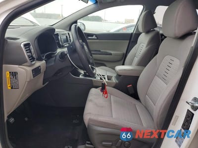Zdjęcie 7 z 13 samochodu: 2017 KIA SPORTAGE LX VIN:KNDPM3AC8H7123156 - miniatura