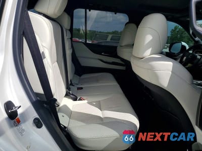 Zdjęcie 11 z 13 samochodu: 2025 LEXUS LX 600 LUXURY VIN:JTJGB7CX2S4071218 - miniatura